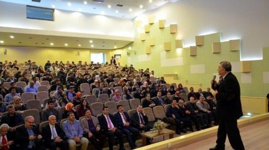 Harran &Uuml;niversitesinde &rsquo;&rsquo;kainatın Dili Matematik&rsquo;&rsquo; Konferansı