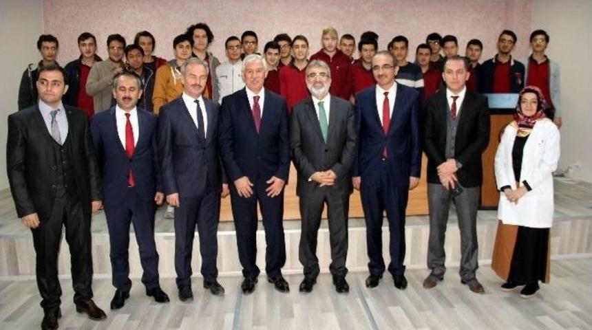 Ak Parti Kayseri Milletvekili Taner Yıldız S&ouml;yleşiye Katıldı