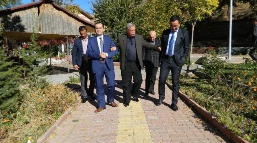 Doğanşehir&rsquo;e Yapılacak Spor Kompleksleri İ&ccedil;in İlk Kazma Baharda