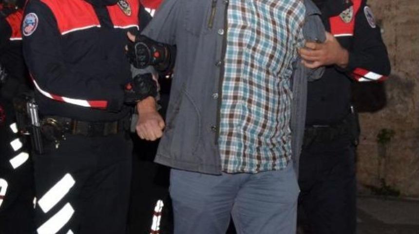 Cumhuriyet Gazetesi'ne Destek Eylemine Polis M&uuml;dahalesi