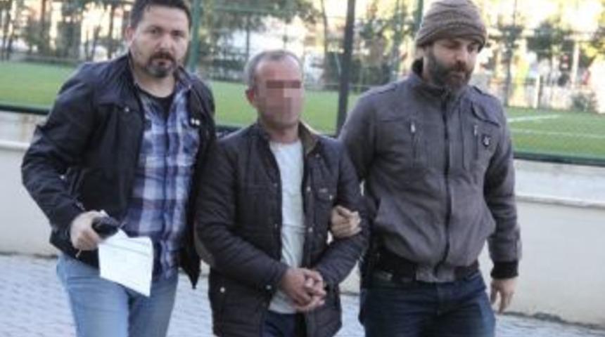 Hastanede &Ccedil;alışan Şahıs Uyuşturucu Haplarla Yakalandı