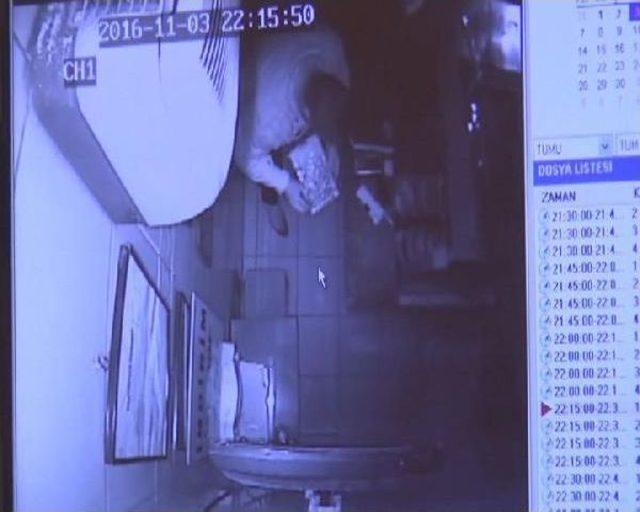 Hırsızlık Anı G&uuml;venlik Kamerasına Yansıdı 2