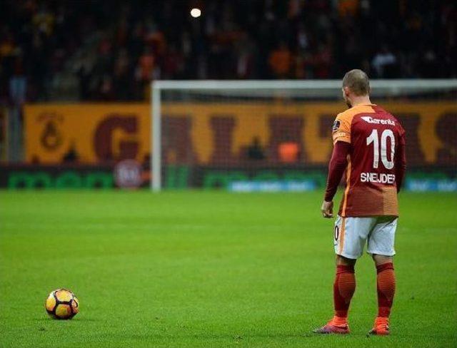 Galatasaray: 1 - Medipol Başakşehir: 2