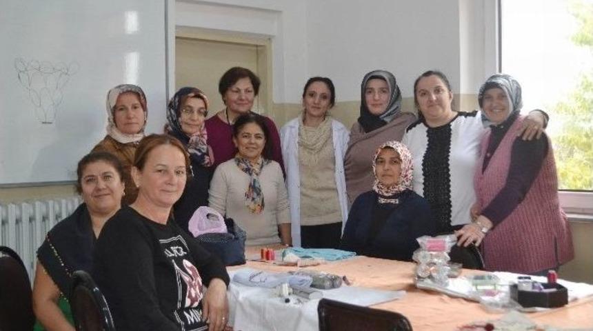 İğne Oyası Kursuna Gelen Stres Atıyor