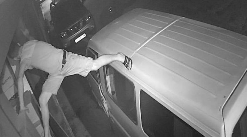 Hırsızlık Zanlısı G&uuml;venlik Kamerası Sayesinde Yakalandı