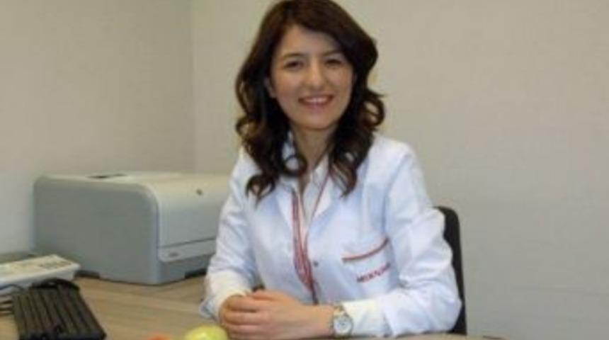 Rahat Uyku İ&ccedil;in S&uuml;t, Ceviz, Muz, Ahududu, Yulaf T&uuml;ketin