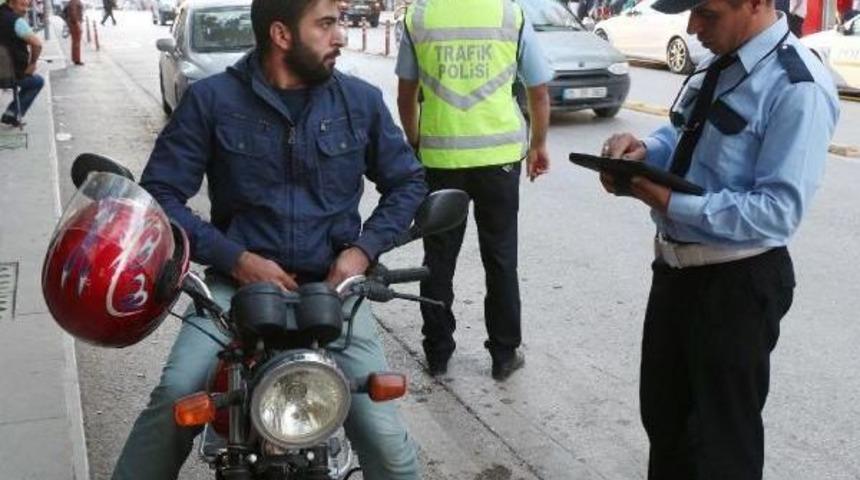 Burdur'da Denetlenen 280 Motosikleten 176'sına Ceza