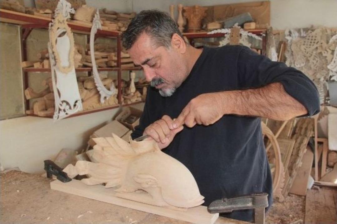 (&ouml;zel Haber) D&uuml;nyaya Kilise Kapısı Yapıyor