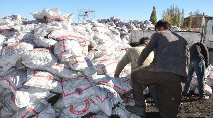 Y&uuml;ksekova&rsquo;da Yaralar Sarılıyor