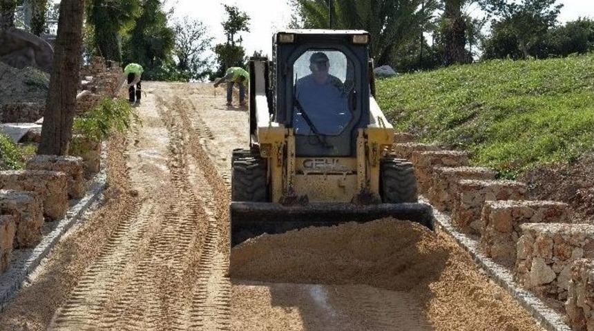 Tarık Akan&rsquo;ın İsmi Antalya&rsquo;da Yaşayacak