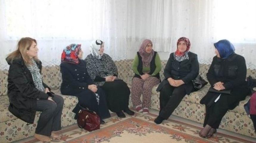 Darbe Şehidinin Kızı Babası İle Aynı Kaderi Paylaştı