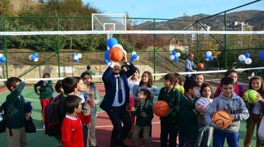 Niksar&rsquo;da Yapımı Tamamlanan Spor Alanları A&ccedil;ıldı