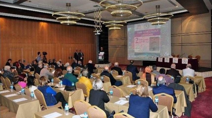 T&uuml;rk N&ouml;roşir&uuml;rji Akademisi 2. Konferansını Ger&ccedil;ekleştirdi