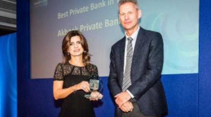 The Banker Best Private Banking &Ouml;d&uuml;l&uuml; &Uuml;st &Uuml;ste &Uuml;&ccedil;&uuml;nc&uuml; Kez Akbank&rsquo;In