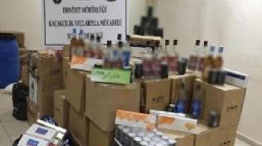 İzmir&rsquo;de Ka&ccedil;ak İ&ccedil;ki Satanlara Polisten Baskın