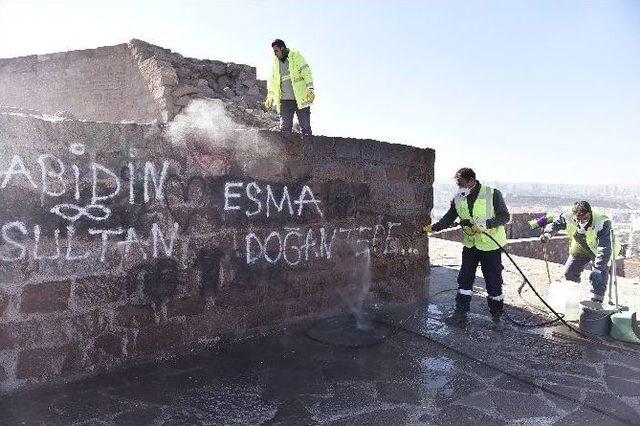 Ankara Kale’sine Kış Temizliği