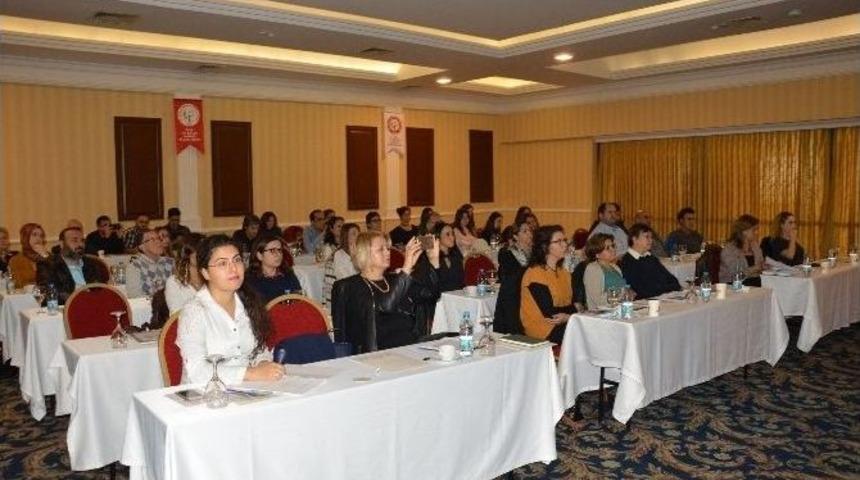 Eczacılara Astım Ve Koah Eğitimi