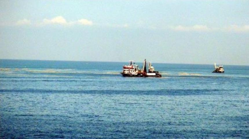 Ağabeyi Ve Yeğeninin Kaybolduğu Kayıkla Denize A&ccedil;ıldı, Cesedi Bulundu