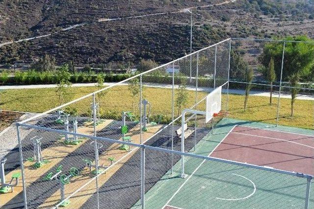 Bodrum Yeni Parklar Ve Sosyal Alanlar Kazanıyor