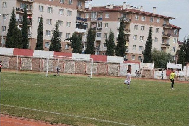 Bilecikspor: 3 - Güneşspor: 1