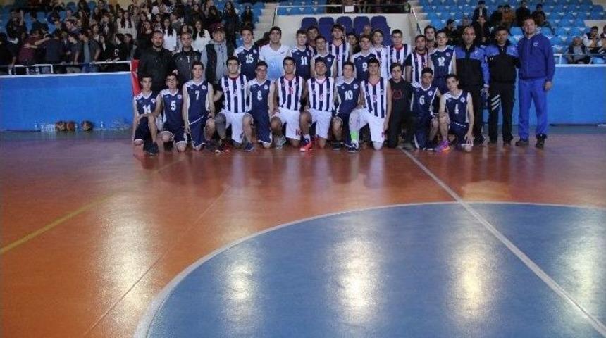 Potada Başlayan Dostluk Centilmence Sona Erdi