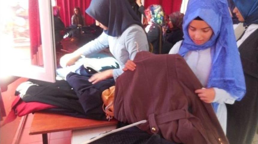 İhh Bin 200 &Ccedil;ocuğu Sevindirdi