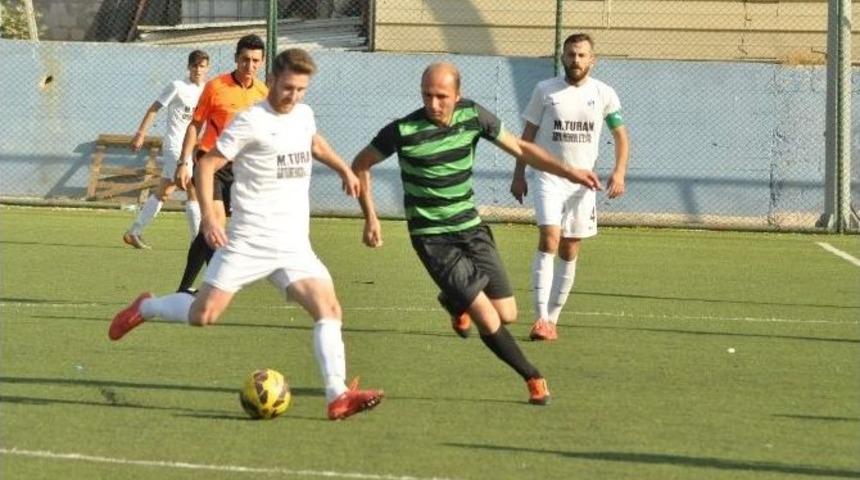 Yunusemre Belediyespor Üçte Üç Yaptı