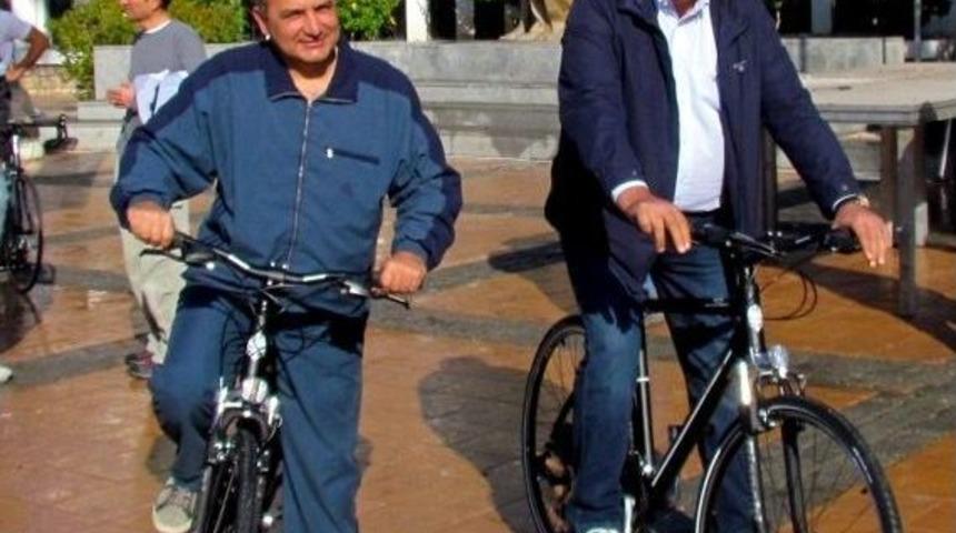 &Ccedil;eşme&rsquo;de Bisiklet Ş&ouml;leni Renkli Başladı