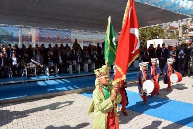 Ak Partili Ünal: Terörün Ve Terörizmin Propagandasını Yapma Dünyanın Hiçbir Yerinde Yok