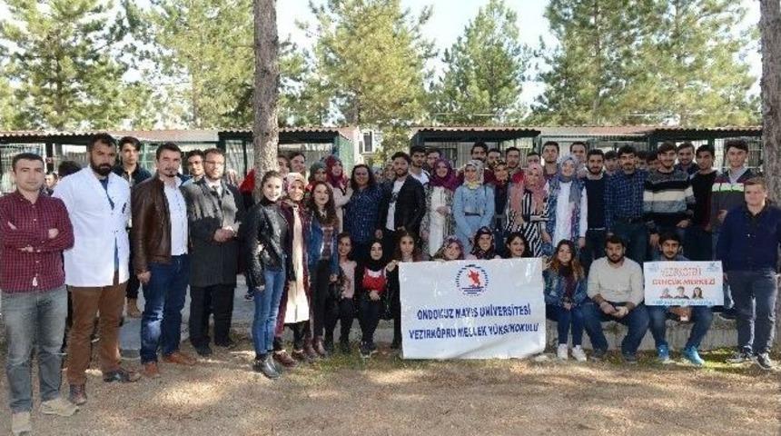 &Ouml;ğrenciler Hayvan Barınağını İnceledi