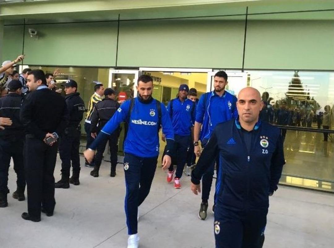 Fenerbah&ccedil;e, İzmir&rsquo;de