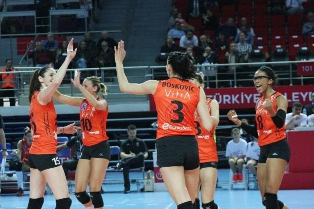 Eczacıbaşı Vitra, Turu Set Vermeden Ge&ccedil;ti