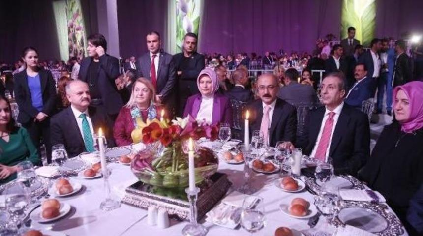 Mersin'de Siyaset Ve Iş D&uuml;nyasını Buluşturan D&uuml;ğ&uuml;n