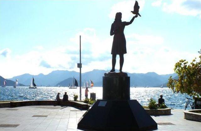 Marmaris te G&uuml;zel Hava Plajlara Yansıdı 1