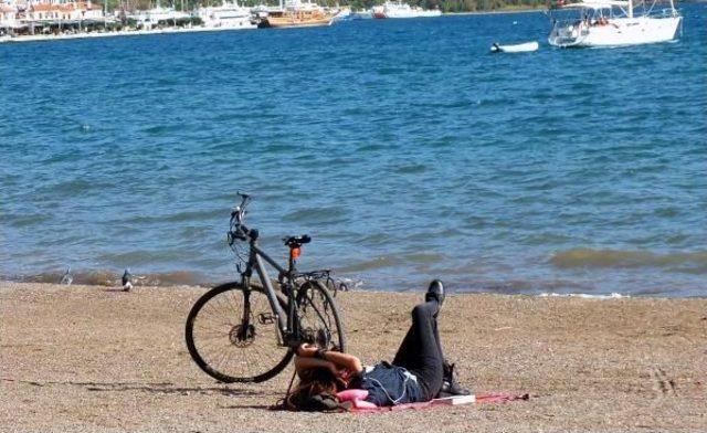 Marmaris te G&uuml;zel Hava Plajlara Yansıdı 2