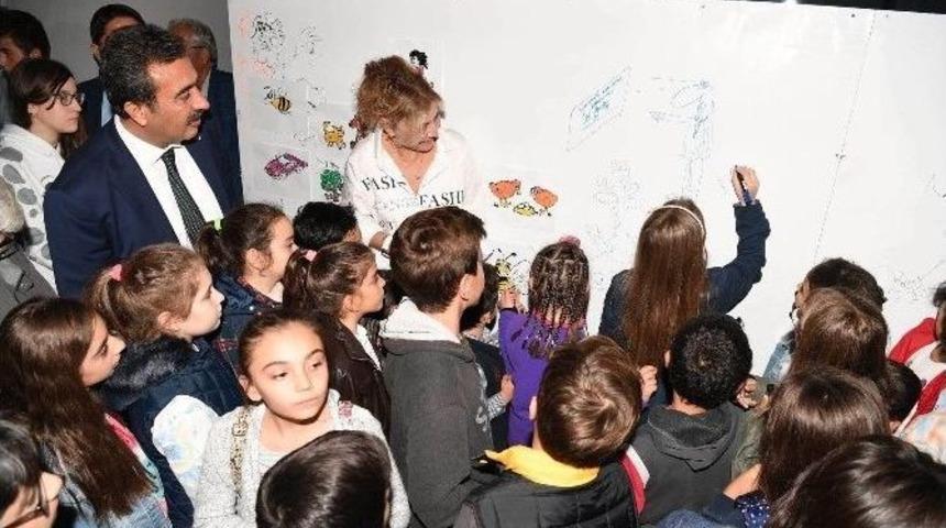 Uluslararası &Ccedil;ukurova Karikat&uuml;r Festivali