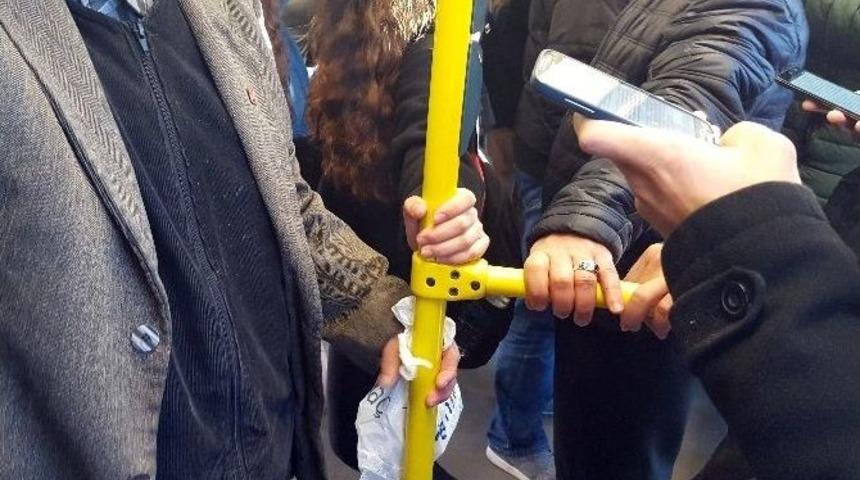 Toplu Taşıma Ara&ccedil;larındaki Tuta&ccedil;lara Dikkat