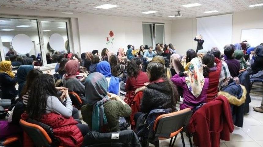 Doktor Adaylarına İşaret Dili Eğitimi