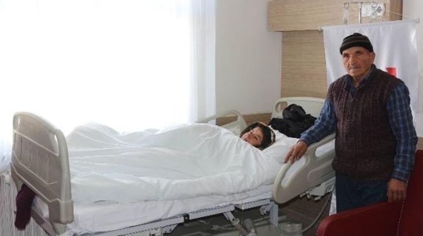 Mibzerde Kopan Parmağı Yerine Dikildi