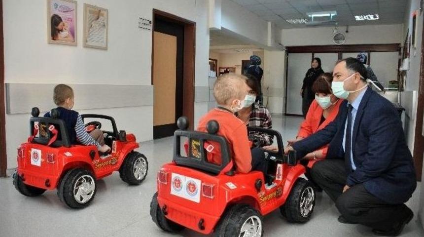 Ne&uuml; &Ouml;ğrencilerinden L&ouml;semili &Ccedil;ocuklara Ziyaret