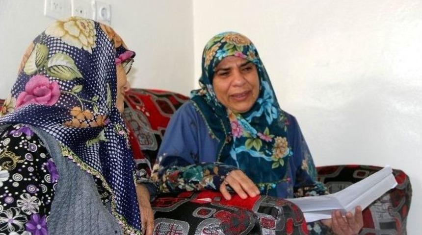 G&ouml;z&uuml; Yaşlı Anne Suriye&rsquo;ye Savaşmaya Gittiğini D&uuml;ş&uuml;nd&uuml;ğ&uuml; Oğlunu Arıyor