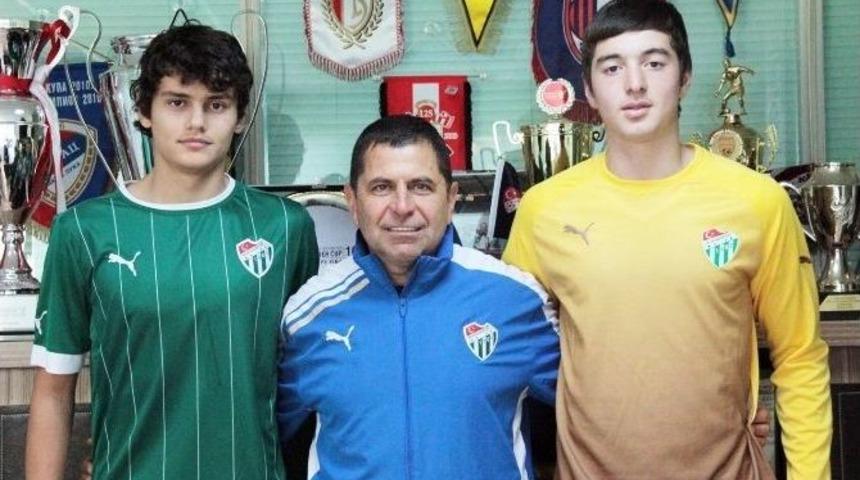 Biri Avrupa&rsquo;nın G&ouml;zdesi, Diğeri 2. Lig&rsquo;de Şans Bulamıyor