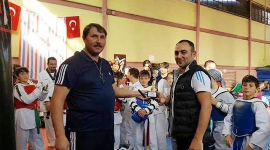 Bilecik Belediyesi Tekvando Takımı, Kul&uuml;pler Arası Dostluk Kupası Karşılaşmasında 2&rsquo;nci Oldu