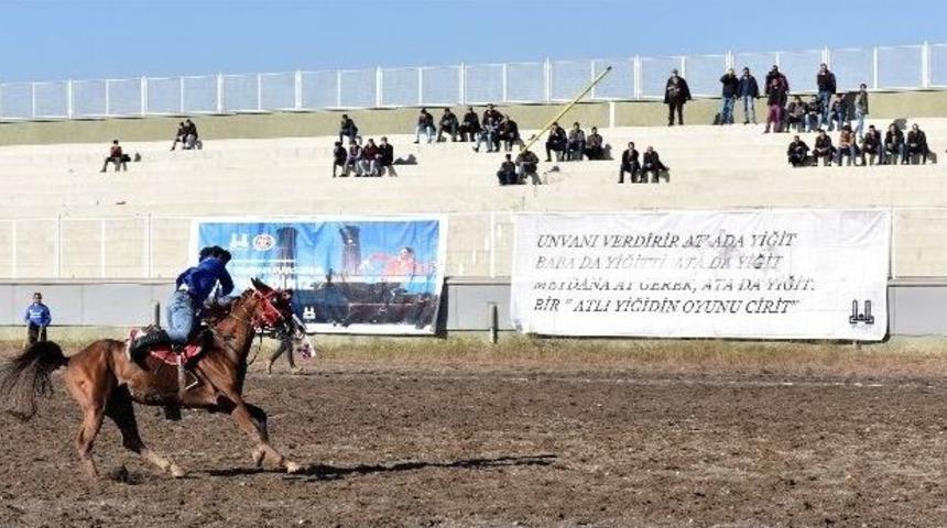 S&uuml;per Kupa Akıncılar Atlıspor Kul&uuml;b&uuml;&rsquo;n&uuml;n Oldu