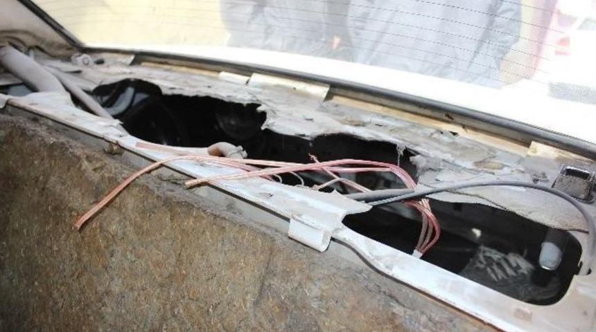 Park Halindeki Otomobilin M&uuml;zik Seti &Ccedil;alındı