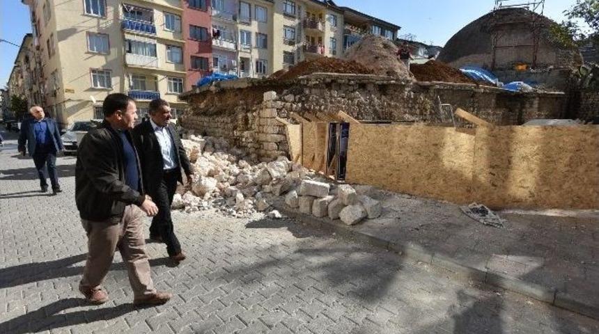 Tarihi Tahtalı Hamamın Restorasyonuna Başlandı