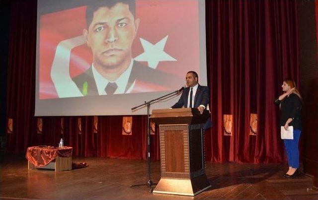 Uşak’ta “şehit Ömer Halisdemir Şiir Yarışması” Düzenlendi