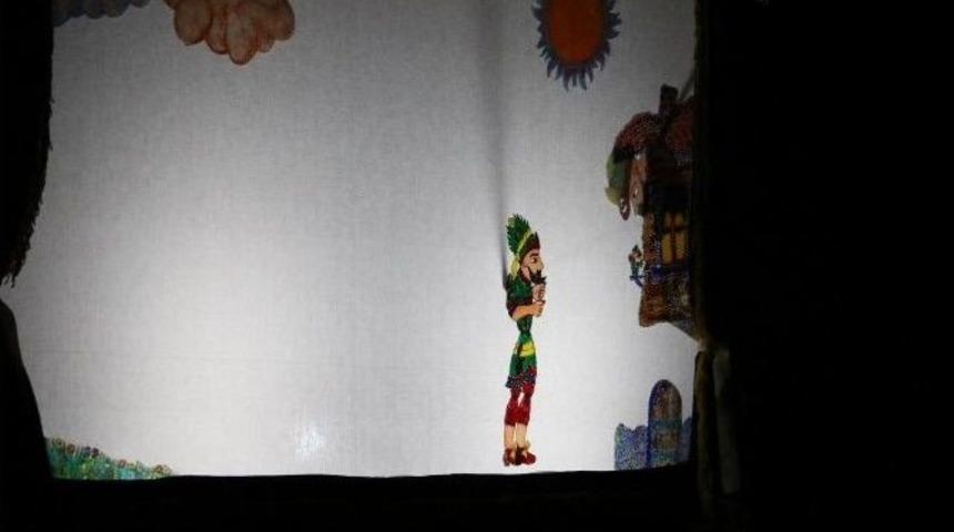 Ey&uuml;pl&uuml; Minikler, Hacivat-karag&ouml;z G&ouml;sterisinde Buluştu