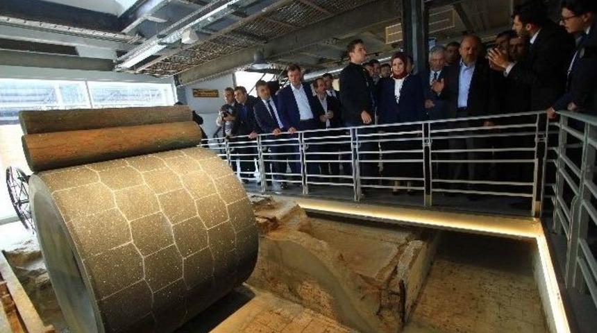 D&uuml;nyanın En B&uuml;y&uuml;k Kağıt M&uuml;zesi A&ccedil;ıldı