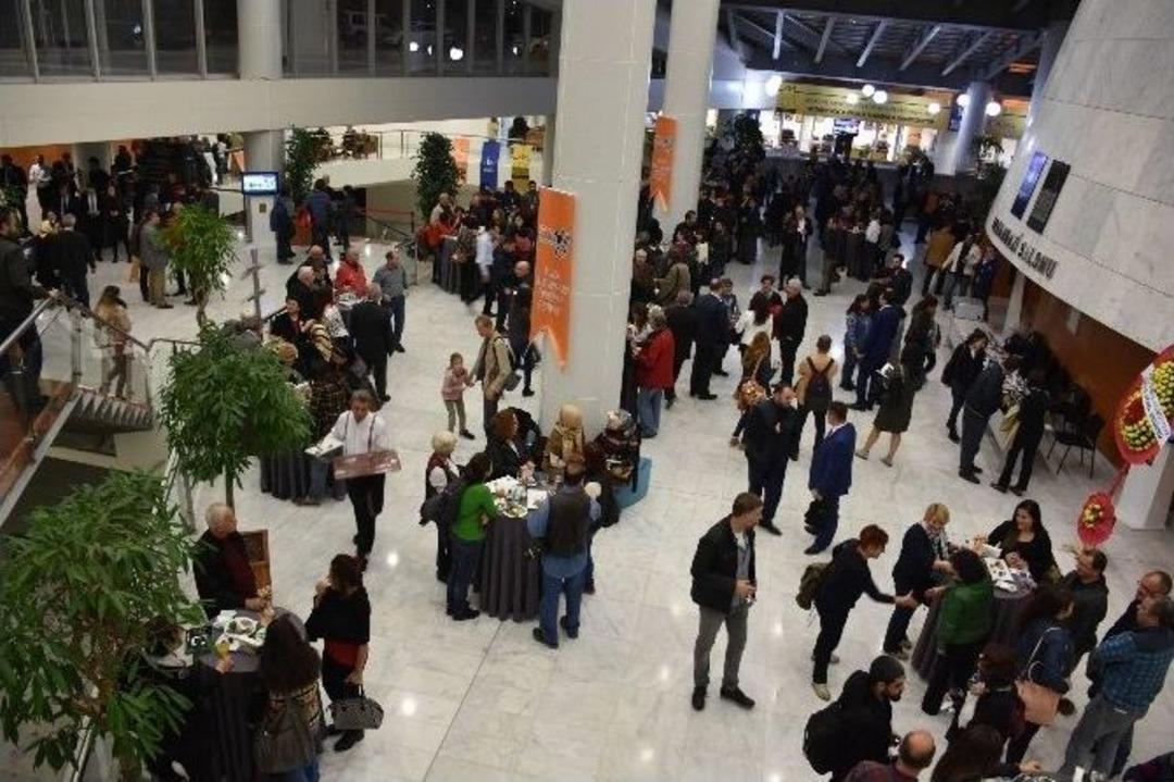 Bursafotofest&rsquo;te Fotoğraflar &Ouml;d&uuml;llendirildi